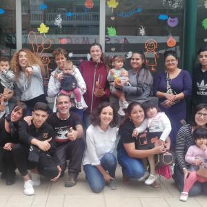 foto grupal UEC i Espai Familiar Centre Sant Jaume
